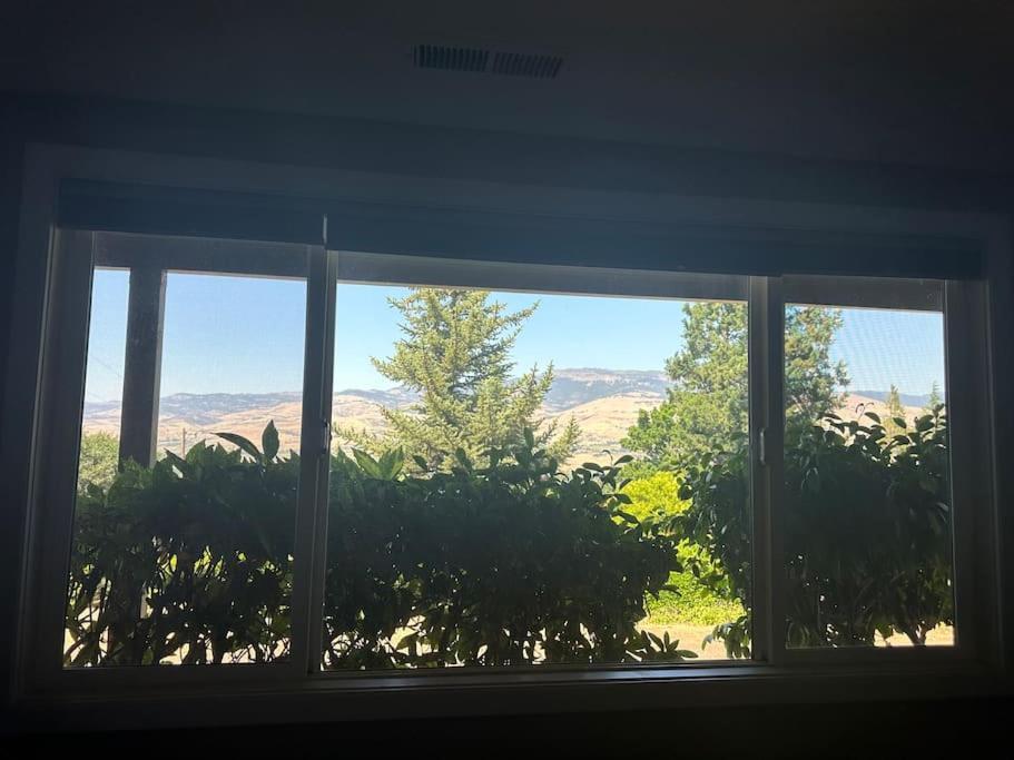 Panoramic Views Apartment Ashland Exterior photo