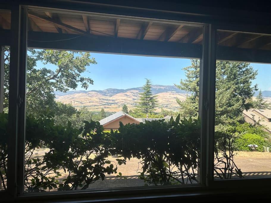 Panoramic Views Apartment Ashland Exterior photo
